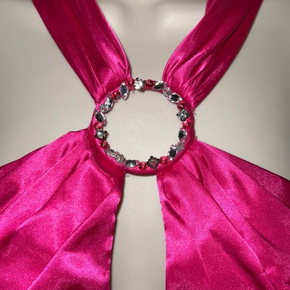 #489✅ Silky pink sequin long gown - Picture 7 of 14